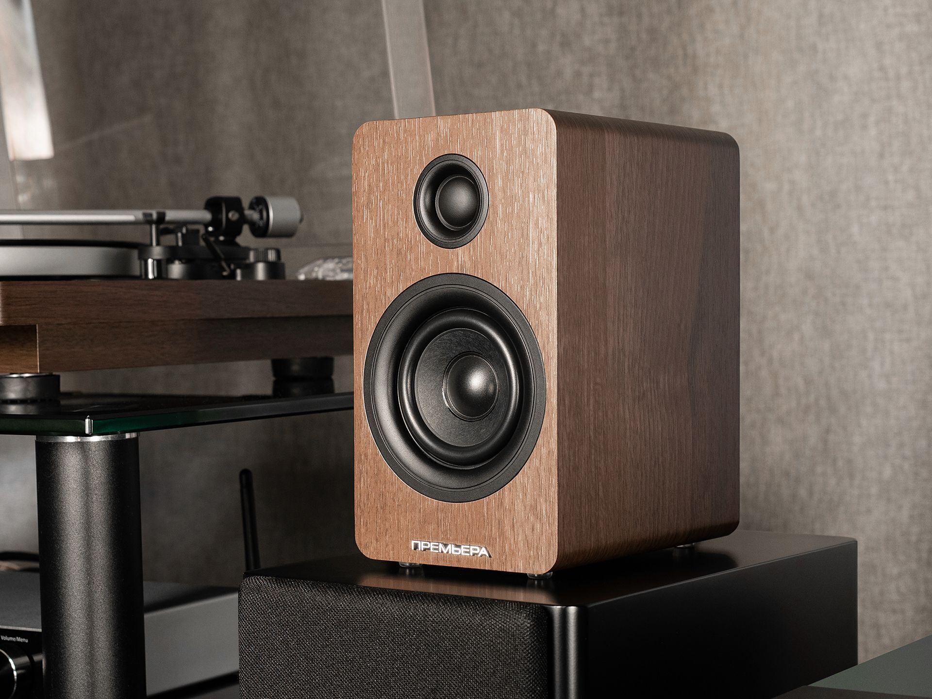 Тест активных полочников PREMIERA RS-301A, подготовленный экспертами Stereo.ru