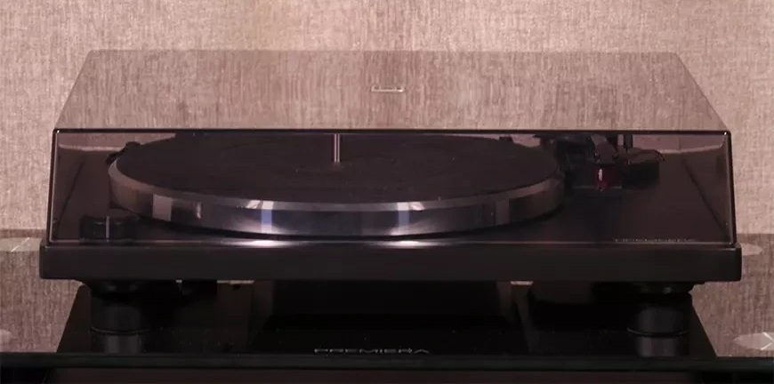PREMIERA T-One - первому проигрывателю приготовиться. Обзор от онлайн-издания Hi-Fi.ru
